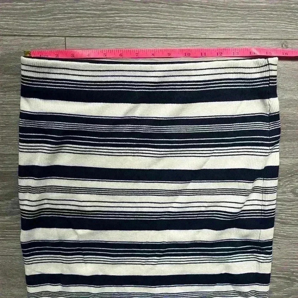 Lauren Ralph Lauren Blue Cream Striped Pencil Skirt Stretch Size L Career Work - Picture 7 of 7